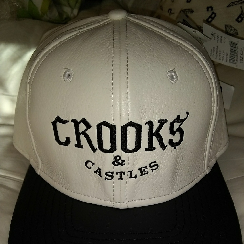 Crooks and castles hat